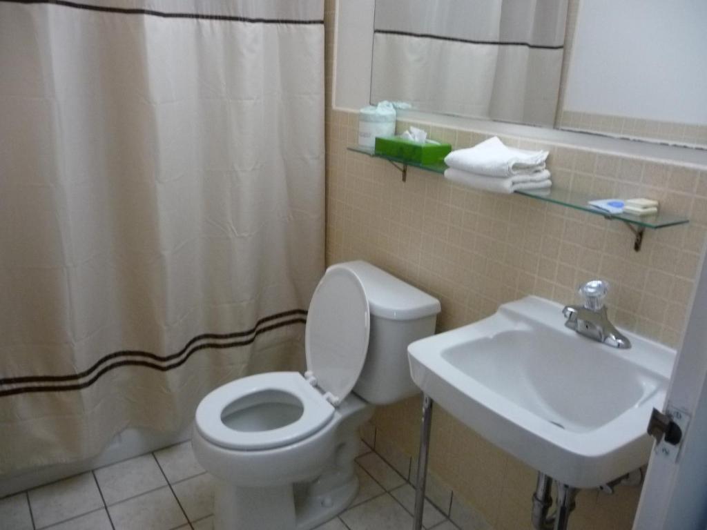Budget Inn Батейвія Номер фото