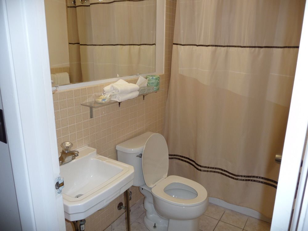 Budget Inn Батейвія Екстер'єр фото